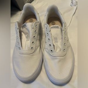 Adidas skateboard sneaker